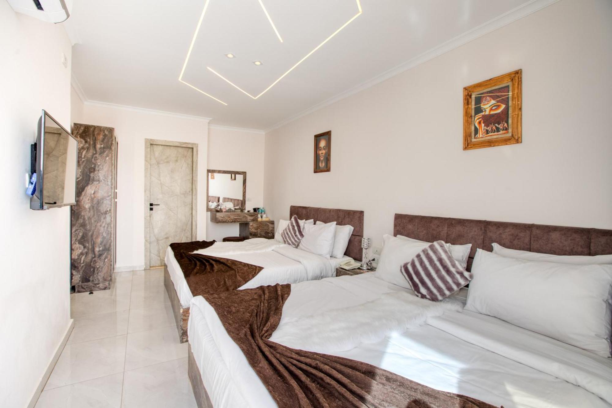 Tree Lounge Pyramids View Inn , Sphinx Giza Kafrat al Jabal Exterior photo