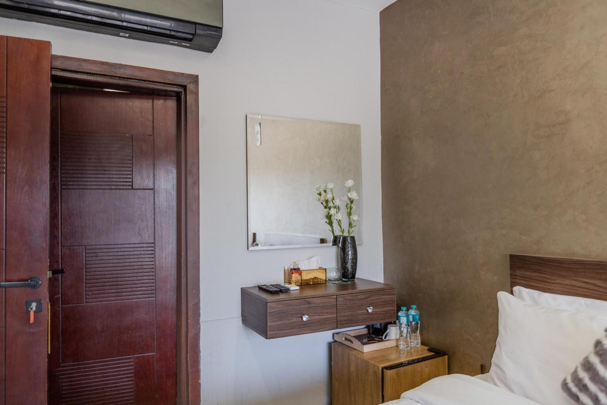 Tree Lounge Pyramids View Inn , Sphinx Giza Kafrat al Jabal Exterior photo